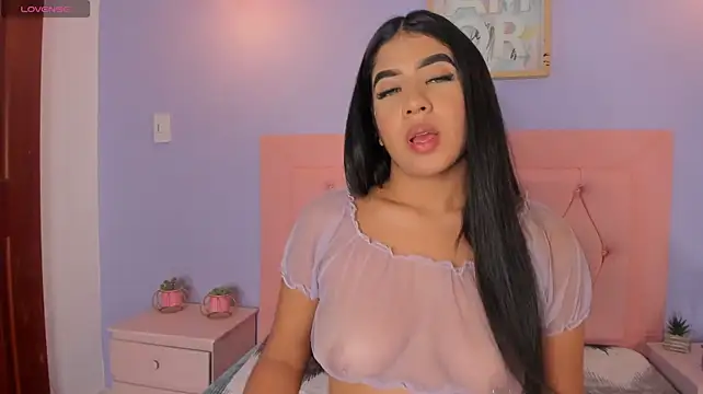 naomy_gyal_ webcam
