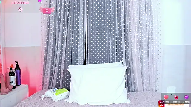 pinky__bunny webcam
