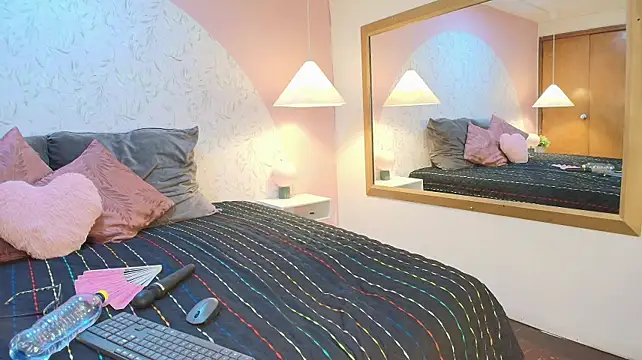 Samantha_Brm webcam