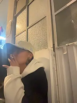 ian_mathias_ webcam