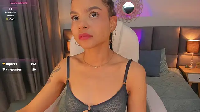 Ambarmoon_ live cam on StripChat