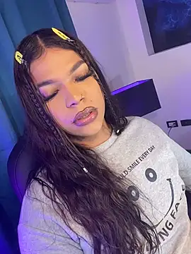 Keira_Fox31 webcam