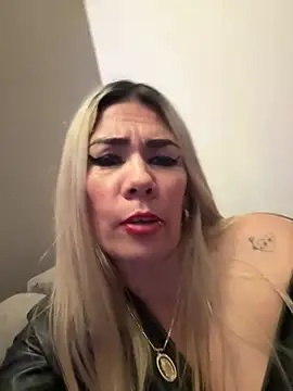 MistressAndre webcam