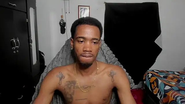 Kofi_exotic_2 webcam