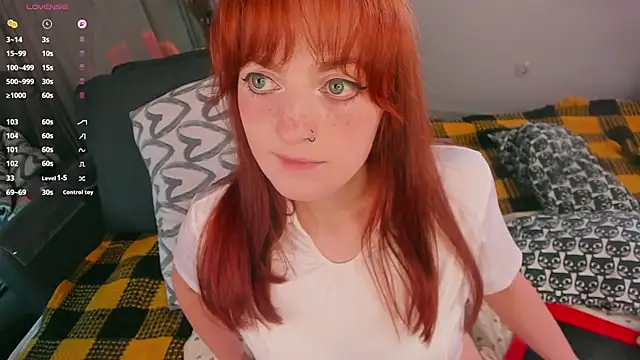 Alice_CutePerv webcam