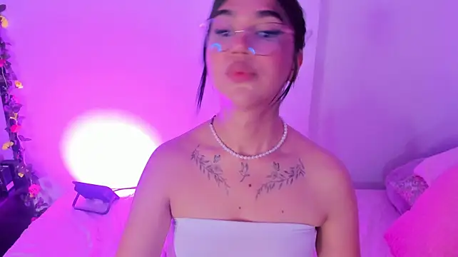 RoseCassie webcam