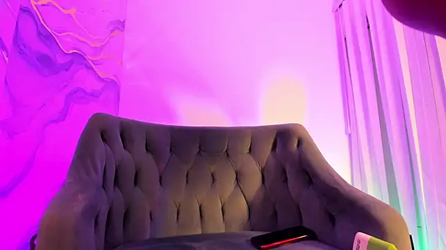 SelenaRogerss webcam