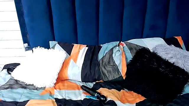 MeltingSquiterXX webcam