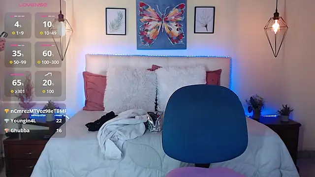 Megan_05_ webcam