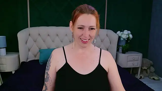 Evie_Berret webcam