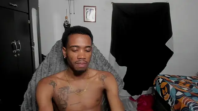 Kofi_exotic_2 webcam