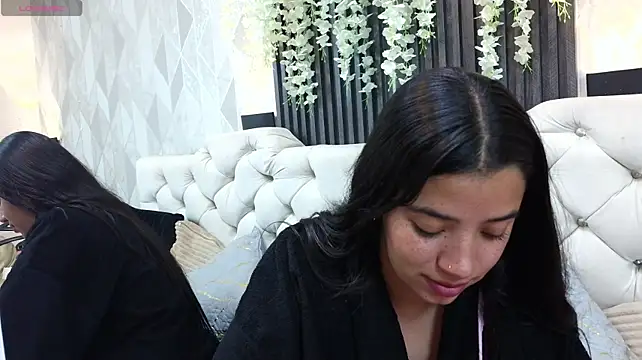 Zaira_bonny live cam on StripChat