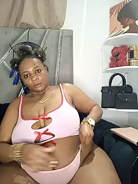 CocoBootyyy webcam