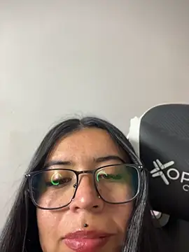 Devilsweet17 webcam