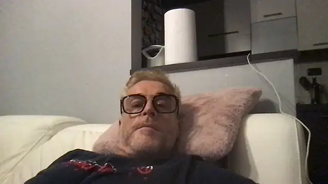Axl_hot webcam