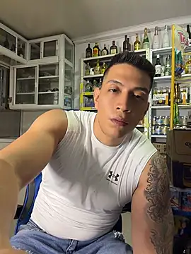 OliverWest04 webcam