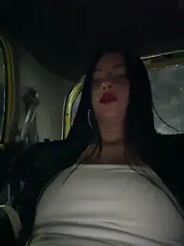 LilacNoir webcam