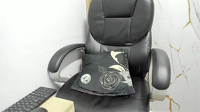 RoxanaSiranohh webcam