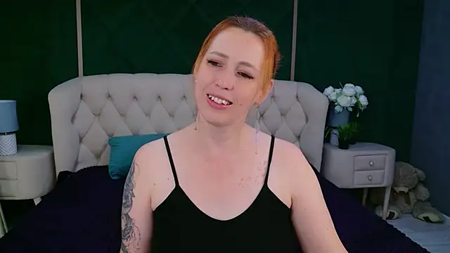 Evie_Berret webcam