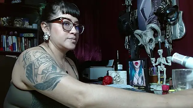 MeGoddesSara webcam