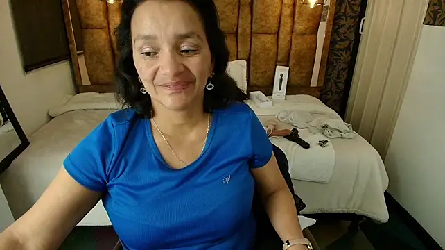 MarilynMiilf_ live cam on StripChat