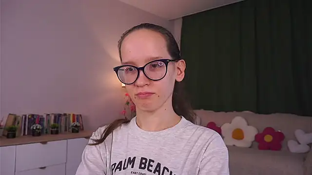 BettyBrowni webcam