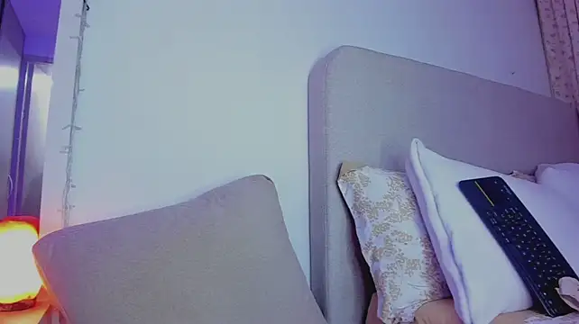 TheGloriousSophie webcam