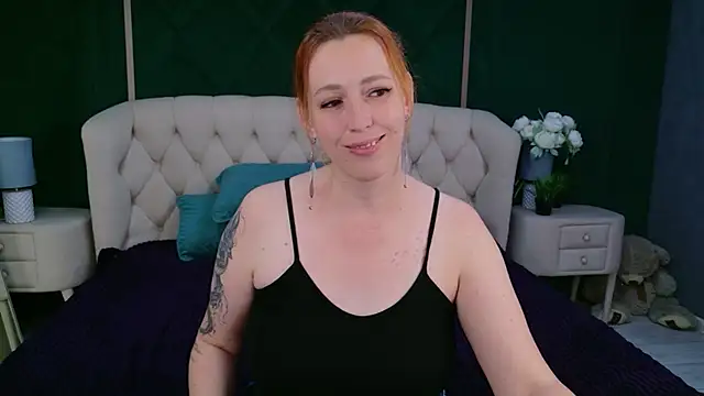 Evie_Berret webcam