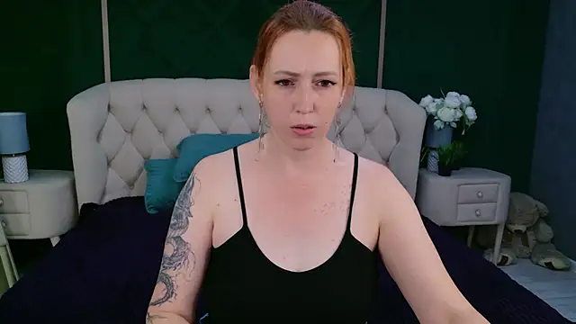 Evie_Berret webcam