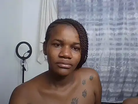 Peachycharm webcam