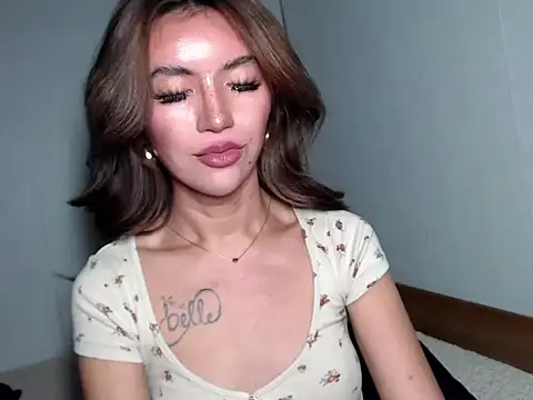 thinker_belle webcam