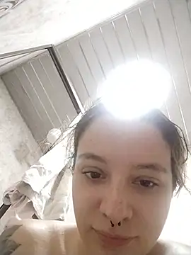 karla-thomsom10 webcam