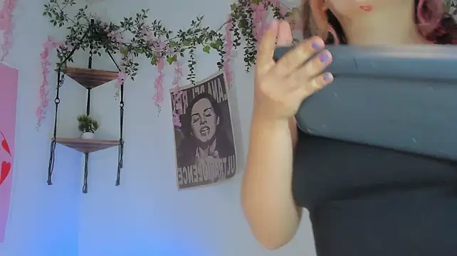 MarieTaylor_ webcam