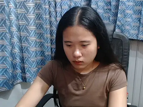 petiteasian_pinaygirl webcam