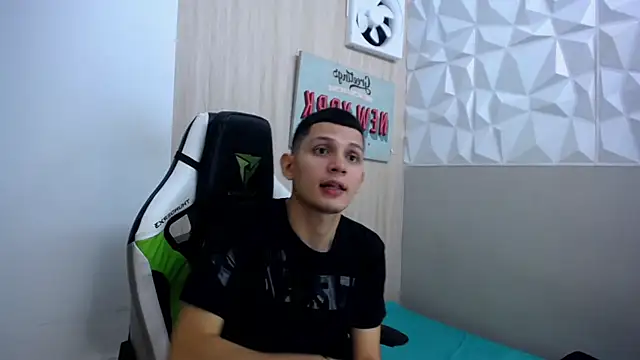 Pov_man777 webcam