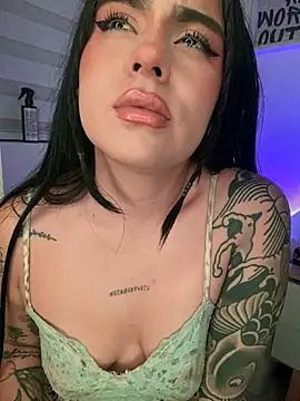 April_Sutraa webcam