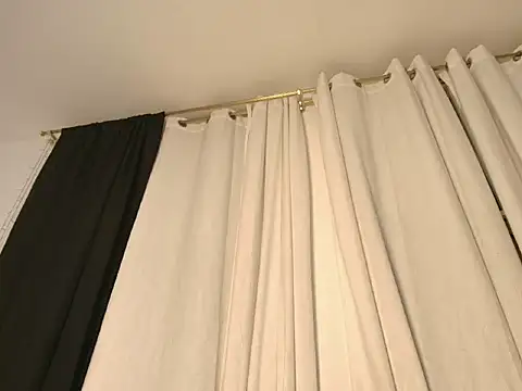 Mia_Laurenth_ webcam