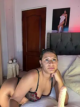 ema_zoe live cam on StripChat