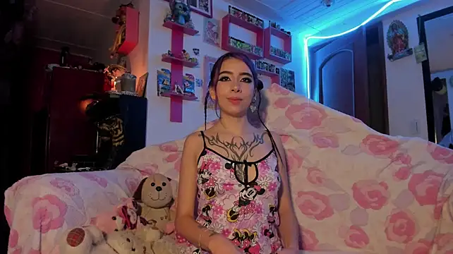 Rebecahart webcam