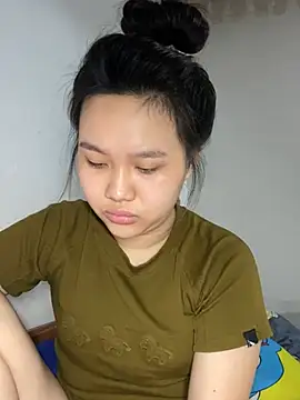 Almira6868 webcam