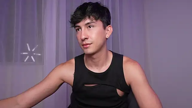 sweettaaron01 webcam