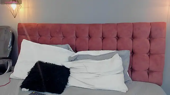 victoria_decapri webcam