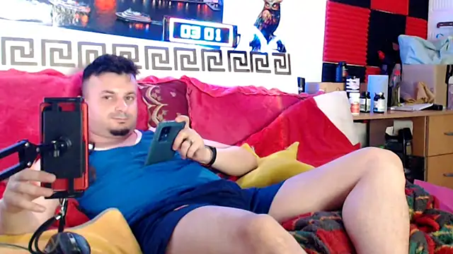 Hugec0ck007 live cam on StripChat