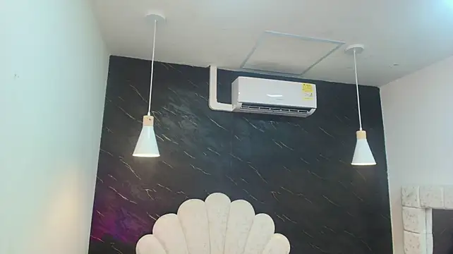 kissme_luna webcam