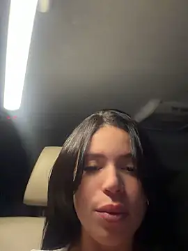 Rafaellaz live cam on StripChat