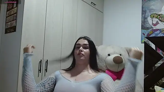 SarithaBunny live cam on StripChat