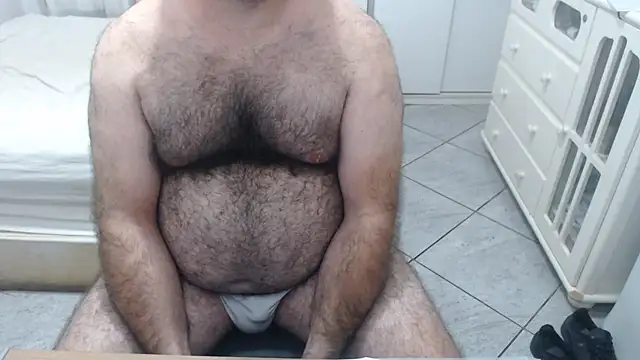 MysterBearMG live cam on StripChat