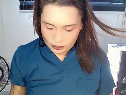 Hardcore Tgirl (Hardcore_Tgirl)