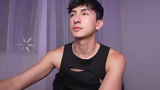 sweettaaron01 webcam