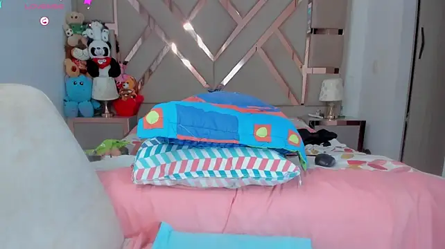 ashelydainii webcam